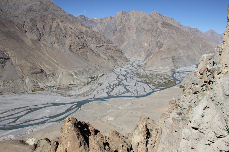 La jonction des rivières Pin et Spiti. Dhankar, Himachal Pradesh